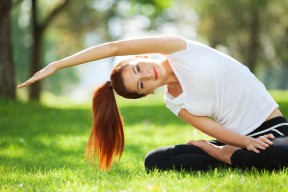 爱游戏-中国足球联赛俱乐部间竞争日益激烈，中国足球 俱乐部